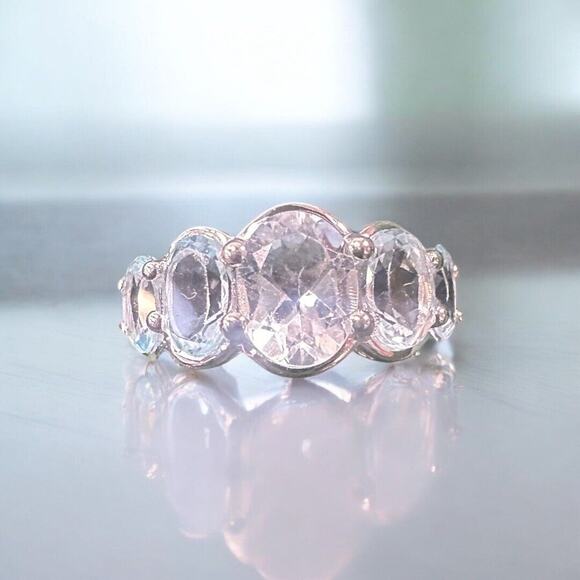 Captivating Womens Sterling Silber 5.42 CTW Blue Topaz Size 7 Designer Ring - Picture 1 of 3
